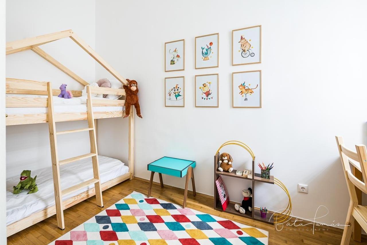 Captain Buda Apartment Будапеща Екстериор снимка